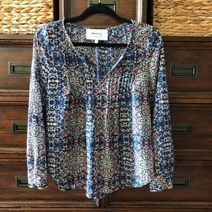 Alice Blue lightweight boho floral top in size S